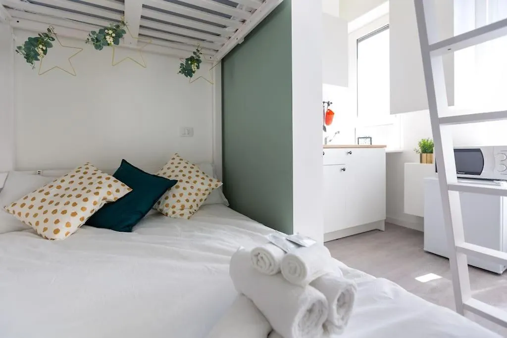 Apartment Padova 151 - Notte Milano Italia