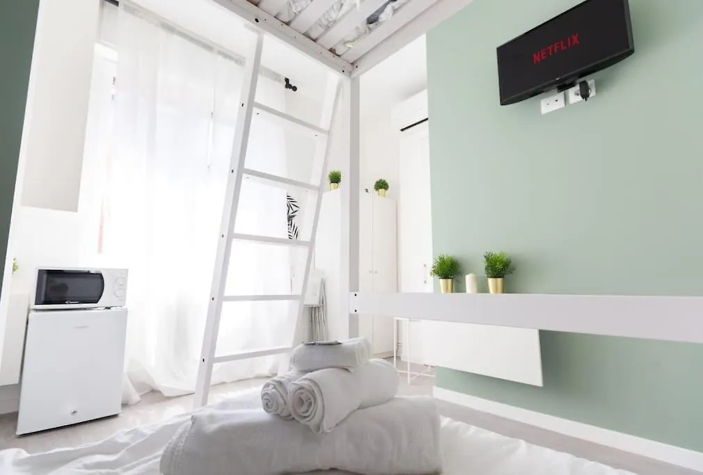 Apartment Padova 151 - Notte Milano 0*,
