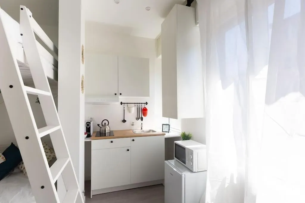 Apartment Padova 151 - Notte Milano 0*,  Italia
